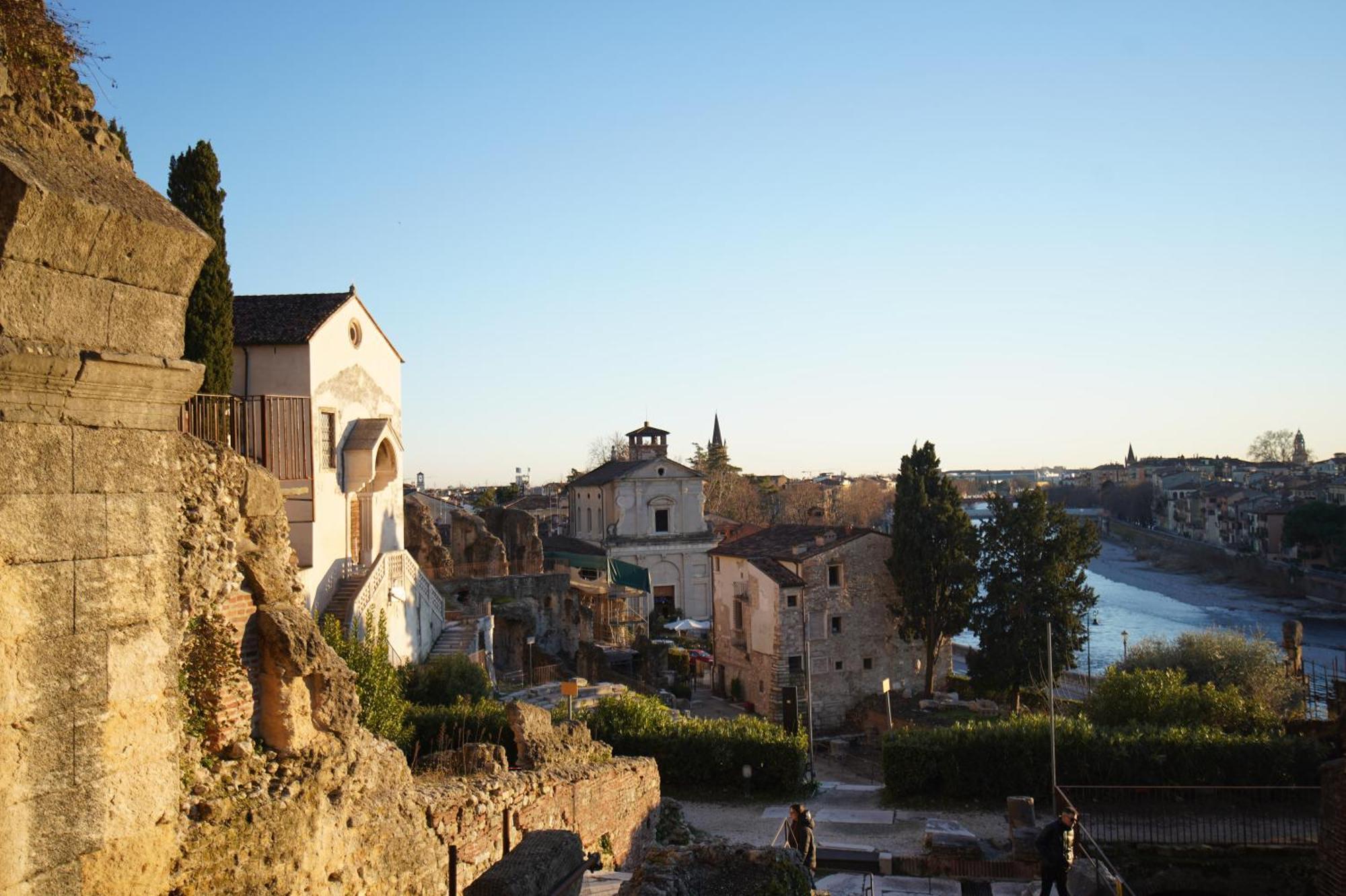 Primavera Al Teatro Romano Верона Экстерьер фото